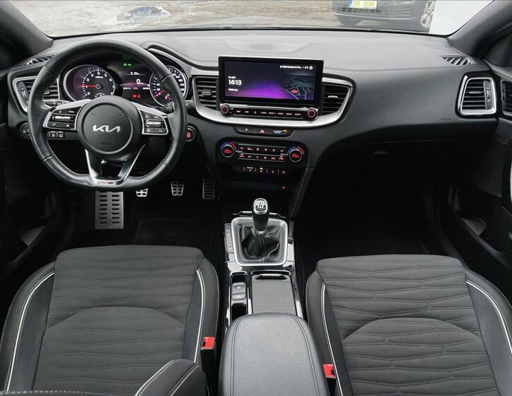 KIA ProCeed Kombi 1,5 l 118 kw