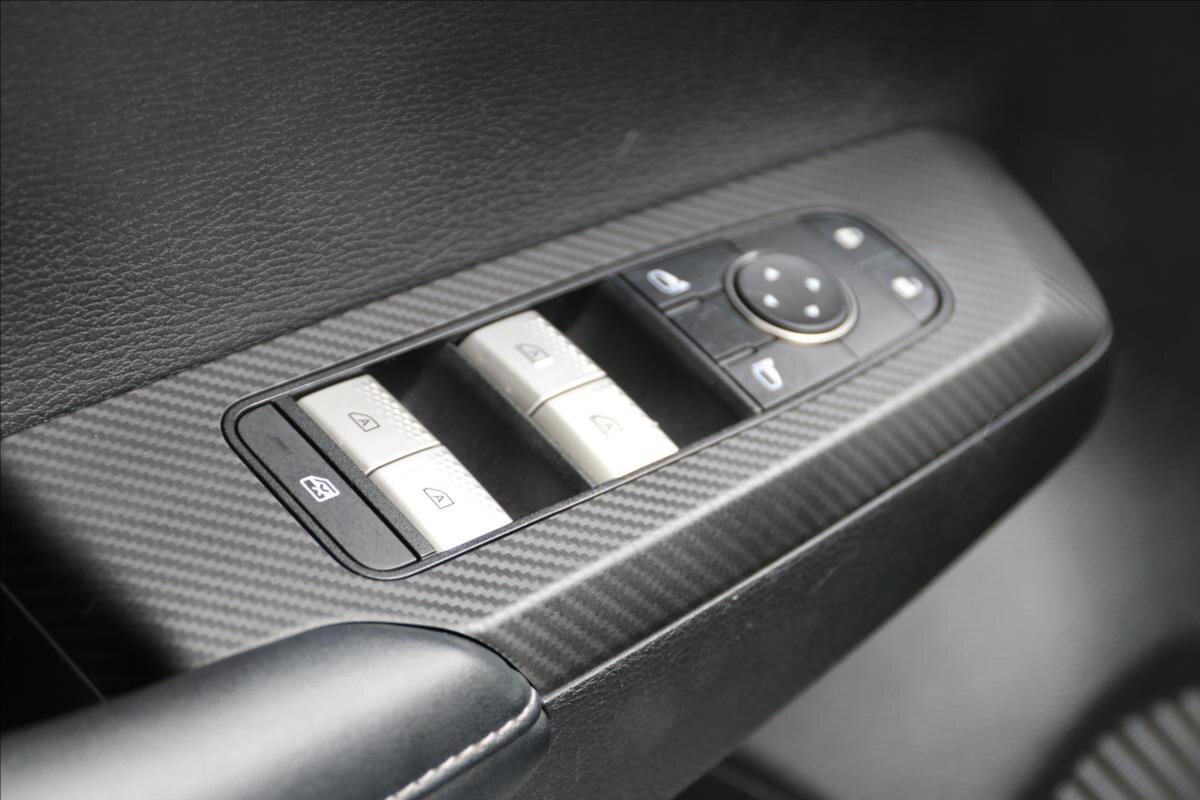 Mitsubishi Outlander SUV / Terénní 2,4 l 162 kw