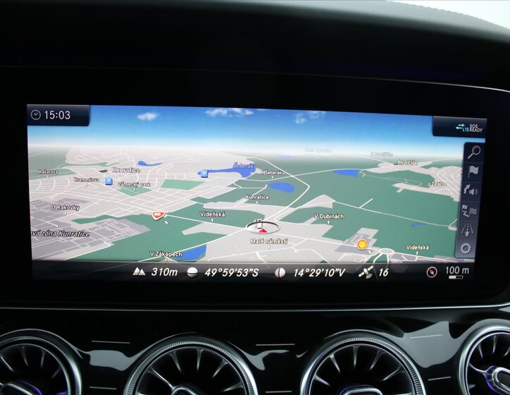 Mercedes-Benz CLS Sedan 3,0 l 270 kw