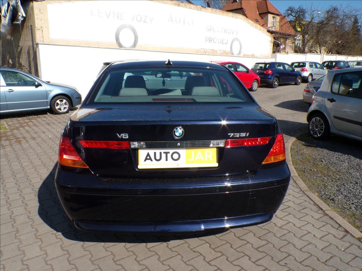 BMW Řada 7 Sedan / Limuzína 3,6 l 200 kw