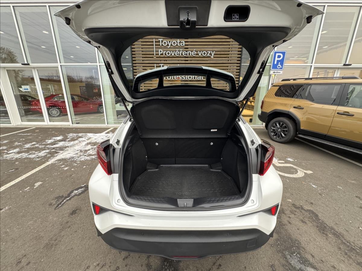 Toyota C-HR Hatchback 1,8 l 72 kw