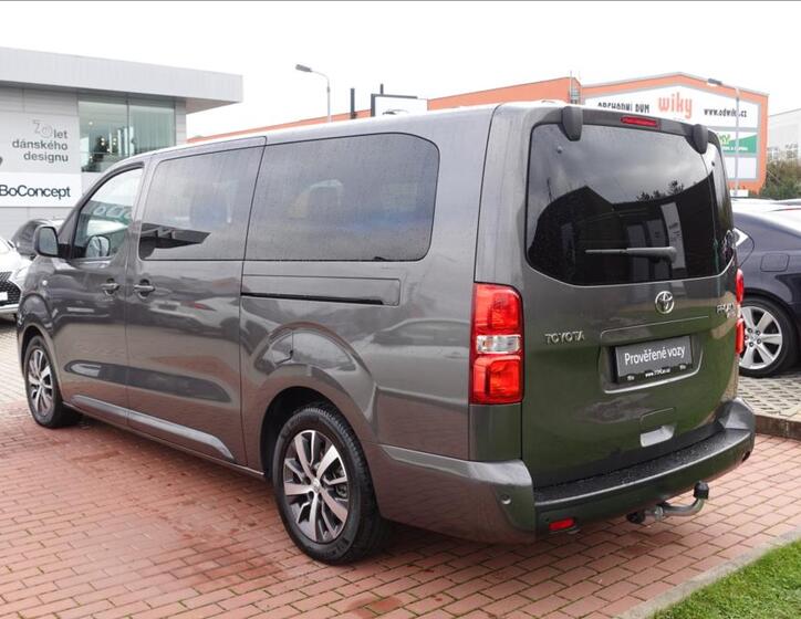 Toyota ProAce Verso 6