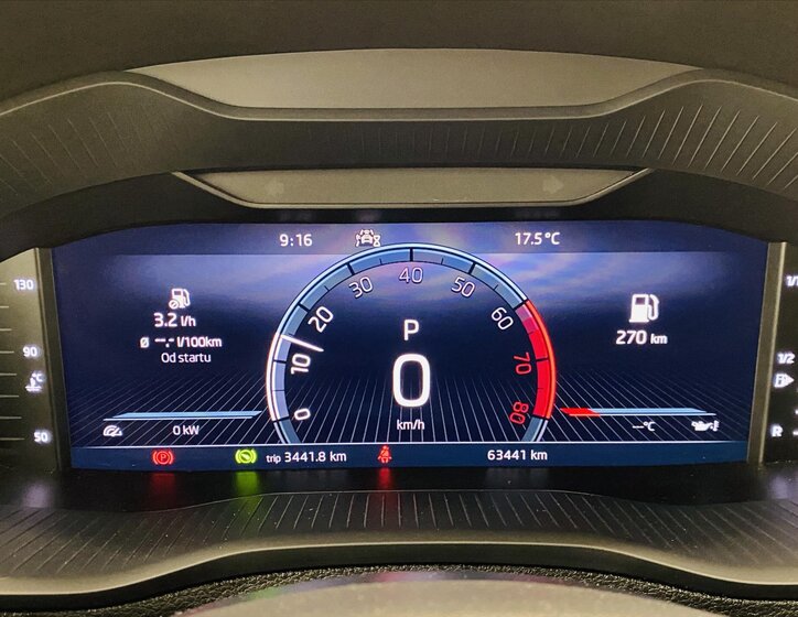 Škoda Karoq SUV 1,5 l 110 kw