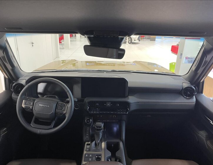 Toyota Land Cruiser SUV 2,8 l 150 kw