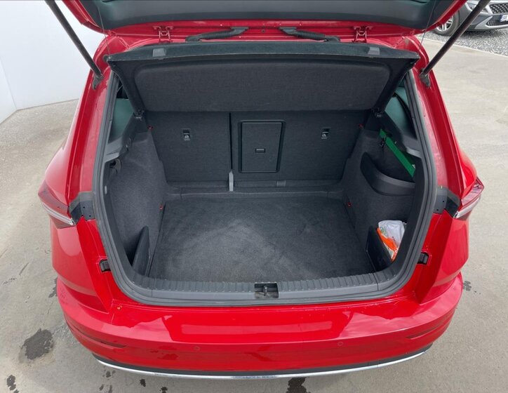 Škoda Karoq SUV / Terénní 1,5 l 110 kw