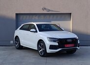Audi Q8 SUV / Terénní 3,0 l 210 kw