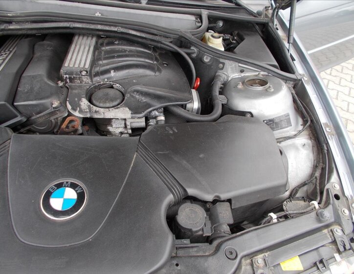 BMW Řada 3 Kabriolet 2,0 l 105 kw