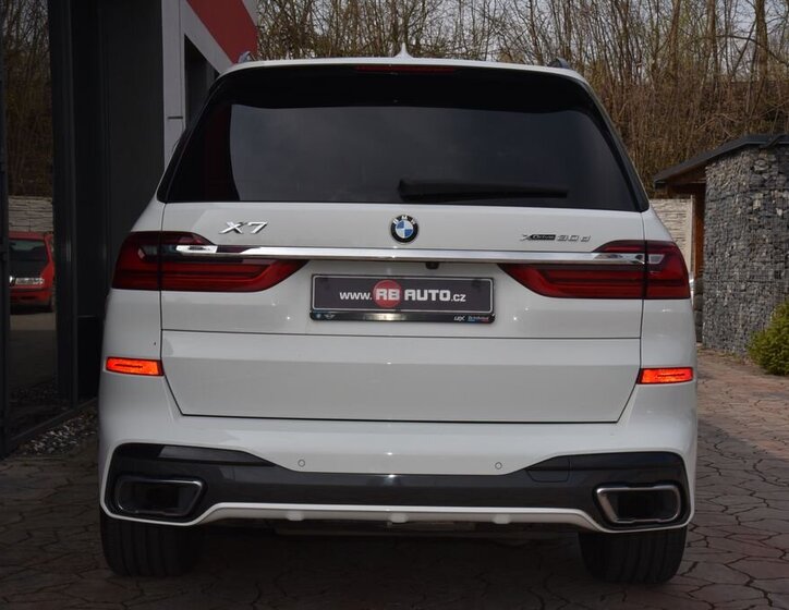 BMW X7 SUV / Terénní 3,0 l 195 kw