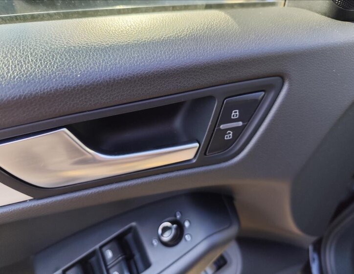 Audi Q5 Kombi 3,0 l 176 kw