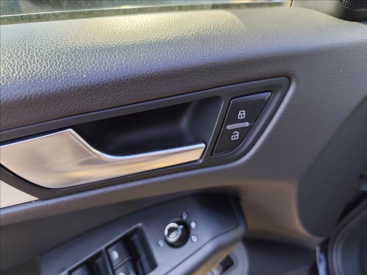 Audi Q5 Kombi 3,0 l 176 kw