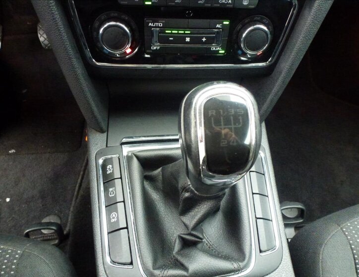 Škoda Superb Kombi 1,6 l 77 kw