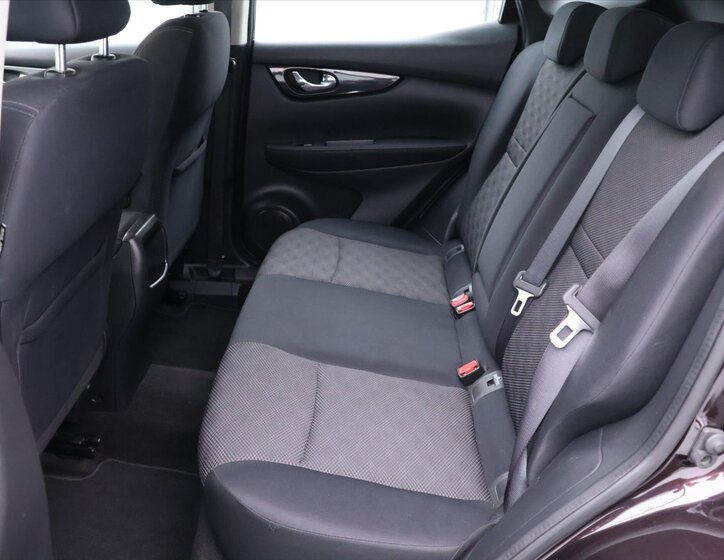 Nissan Qashqai 15