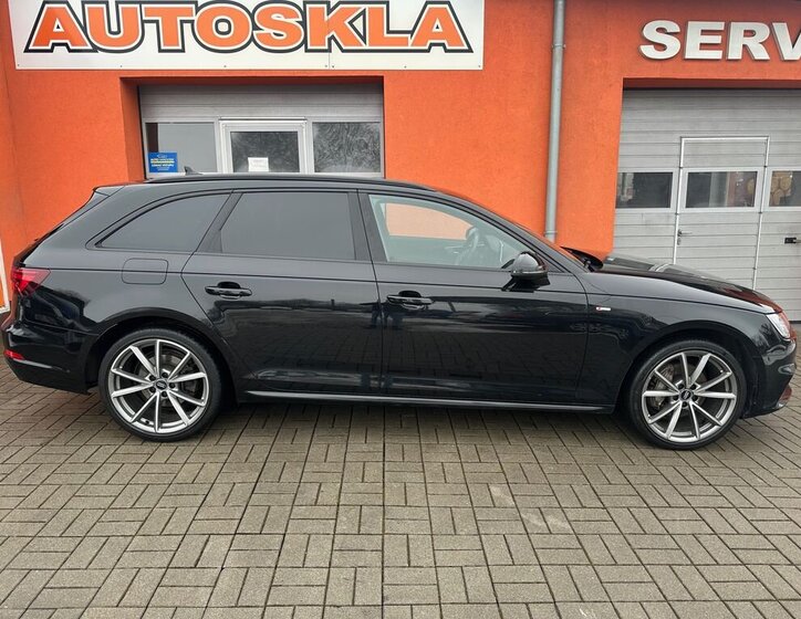 Audi A4 Kombi 2,0 l 140 kw