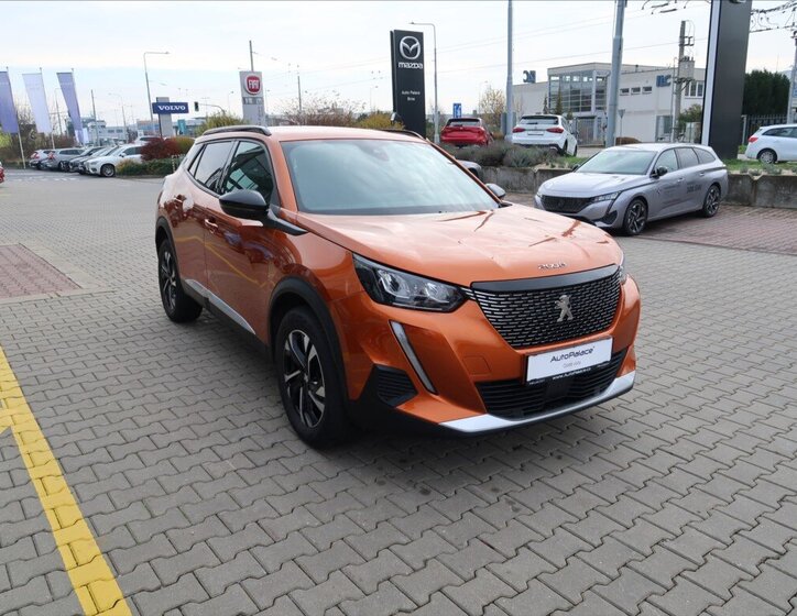 Peugeot 2008 Hatchback 1,2 l 96 kw