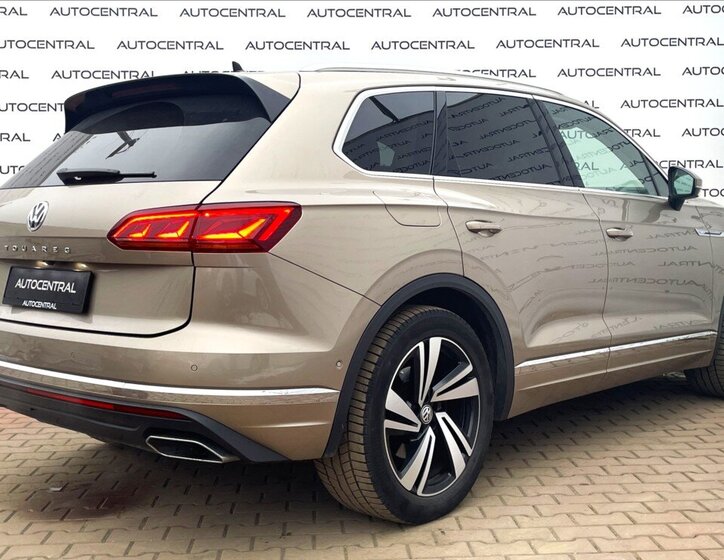 Volkswagen Touareg SUV / Terénní 3,0 l 210 kw