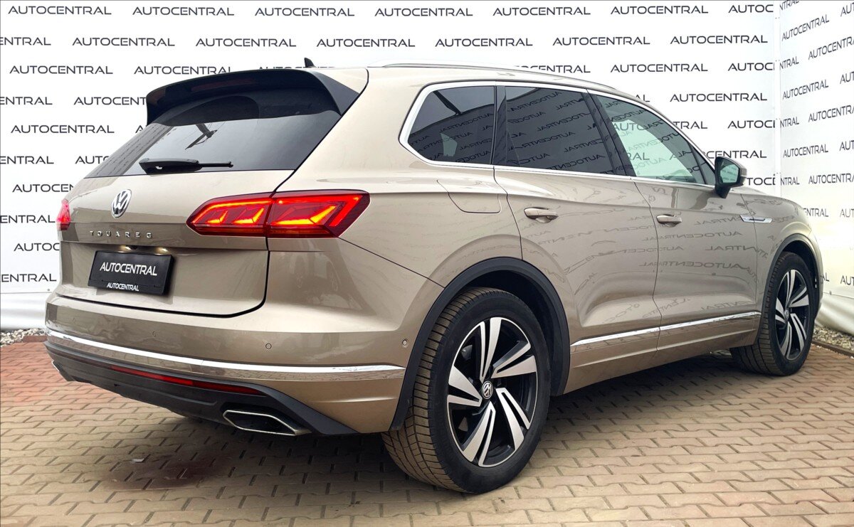 Volkswagen Touareg SUV / Terénní 3,0 l 210 kw