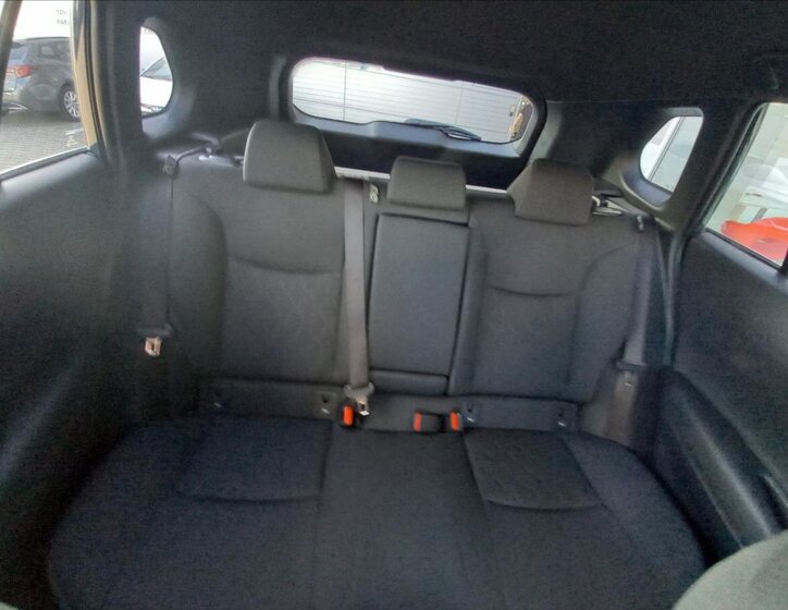 Toyota Corolla Cross SUV 1,8 l 70 kw