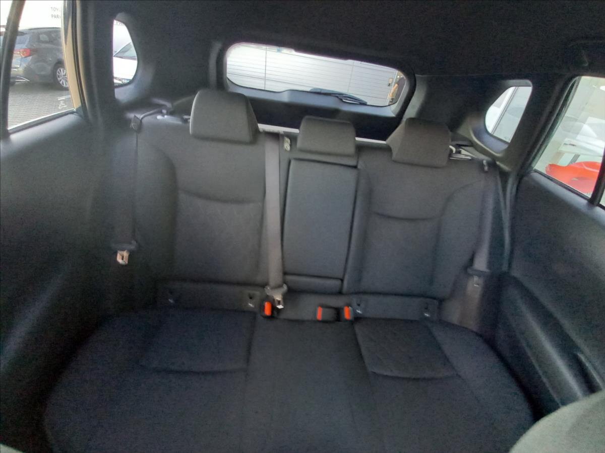 Toyota Corolla Cross SUV 1,8 l 70 kw