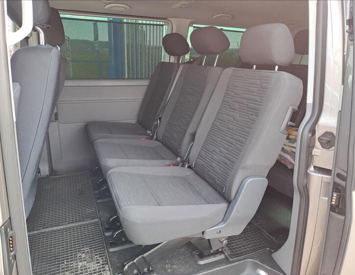 Volkswagen Caravelle 7