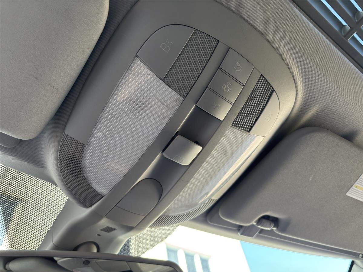 Mercedes-Benz Třídy R Kombi 3,0 l 165 kw