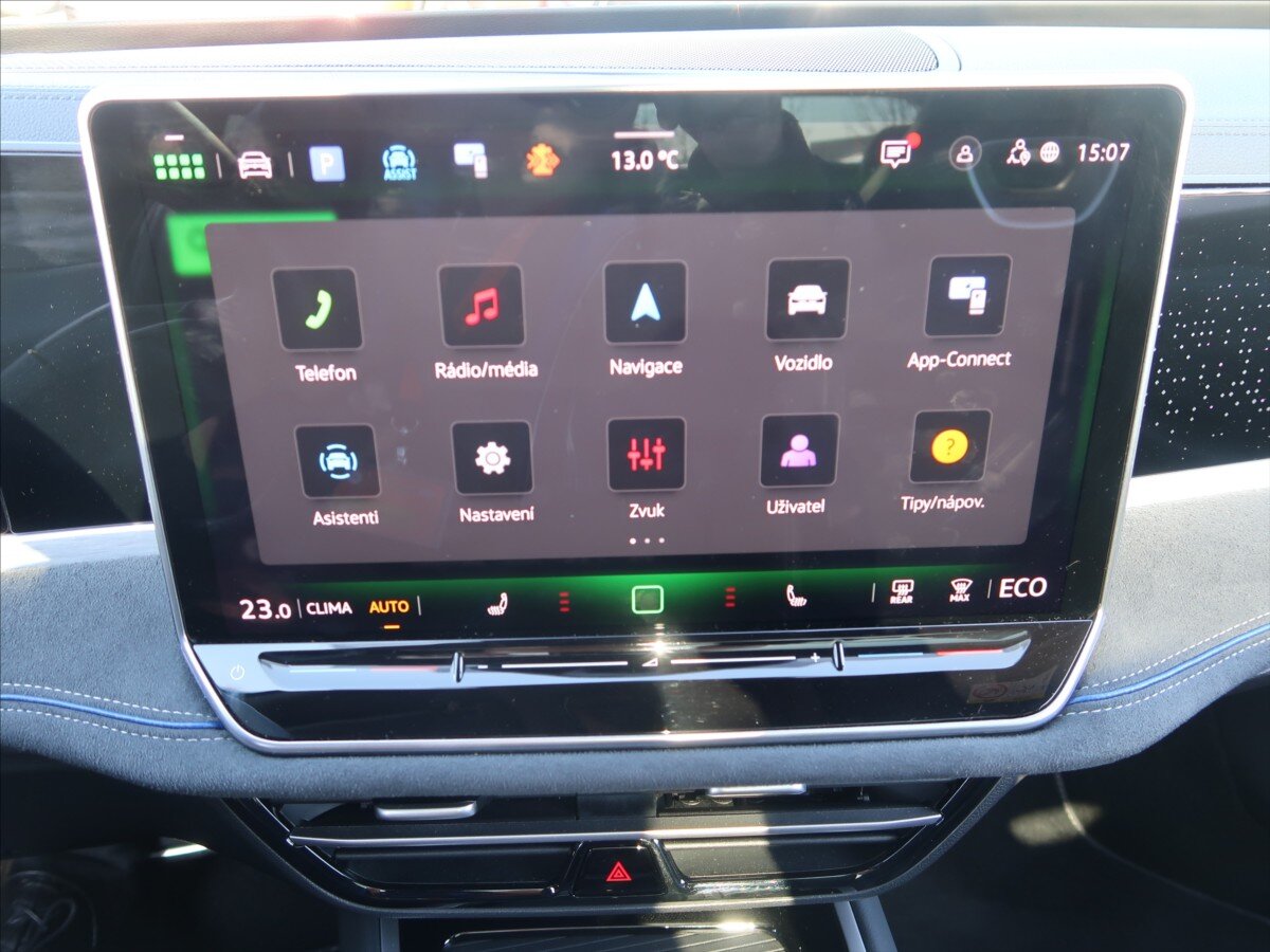 Volkswagen Passat Kombi 1,5 l 130 kw