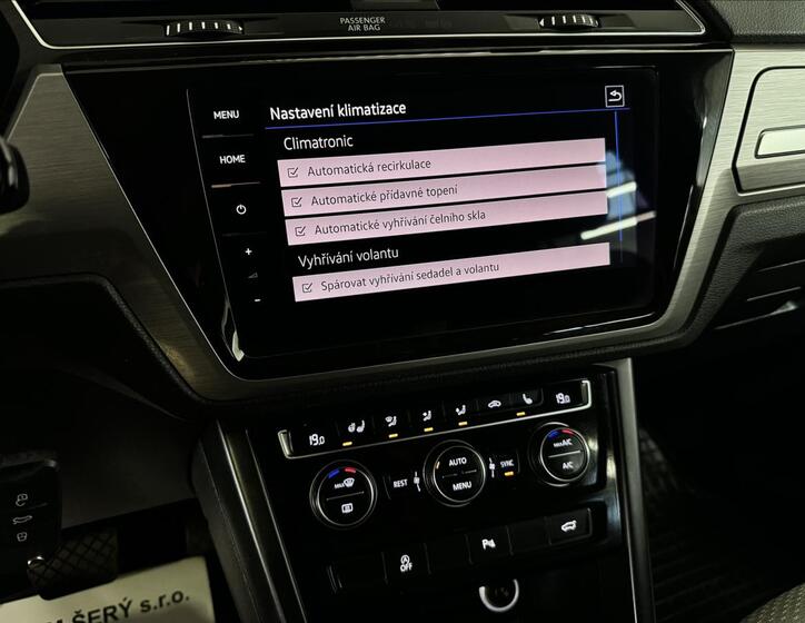 Volkswagen Touran 27