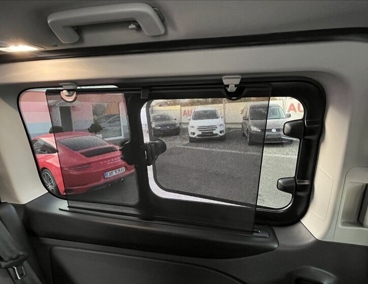 Ford Tourneo Custom 29