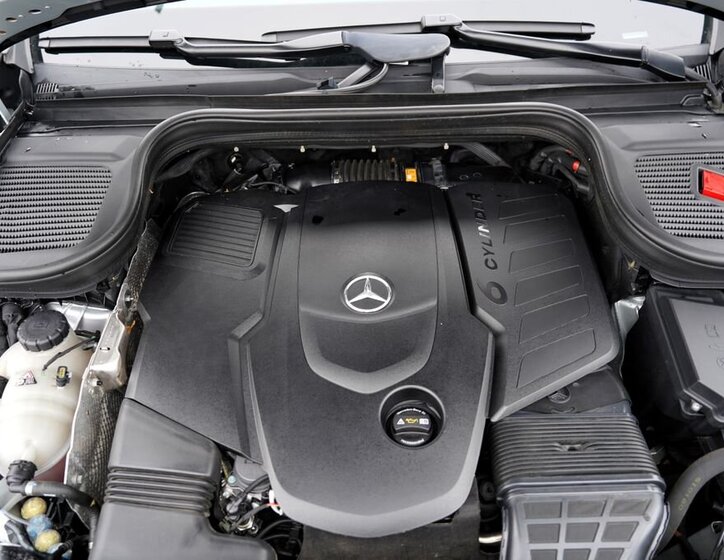Mercedes-Benz GLS 10