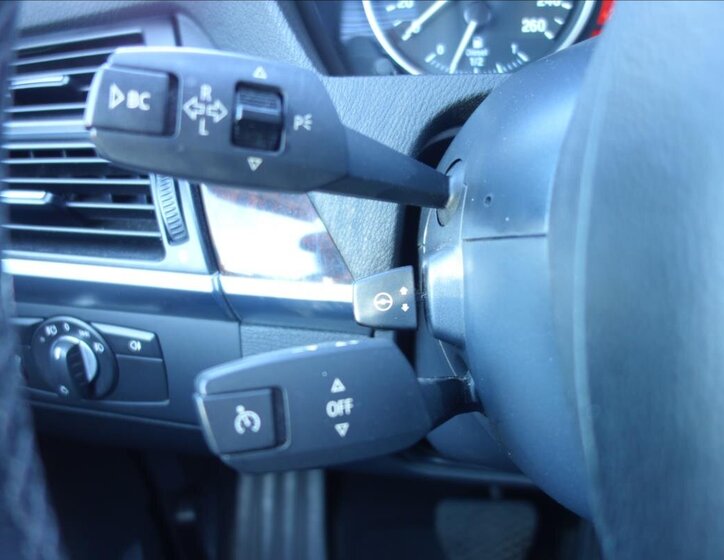 BMW X5 SUV / Terénní 3,0 l 225 kw