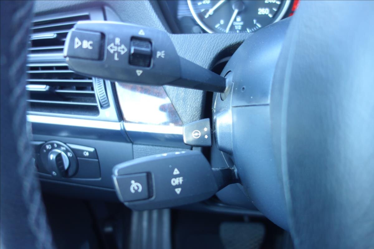 BMW X5 SUV / Terénní 3,0 l 225 kw