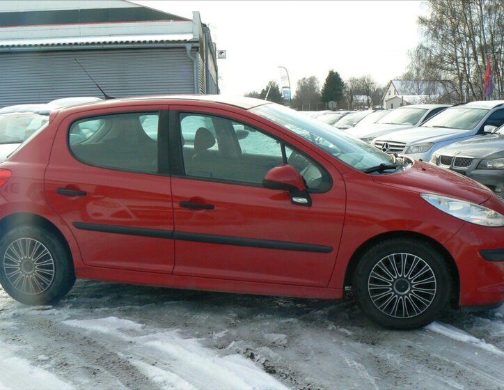 Peugeot 207 Hatchback 1,4 l 54 kw