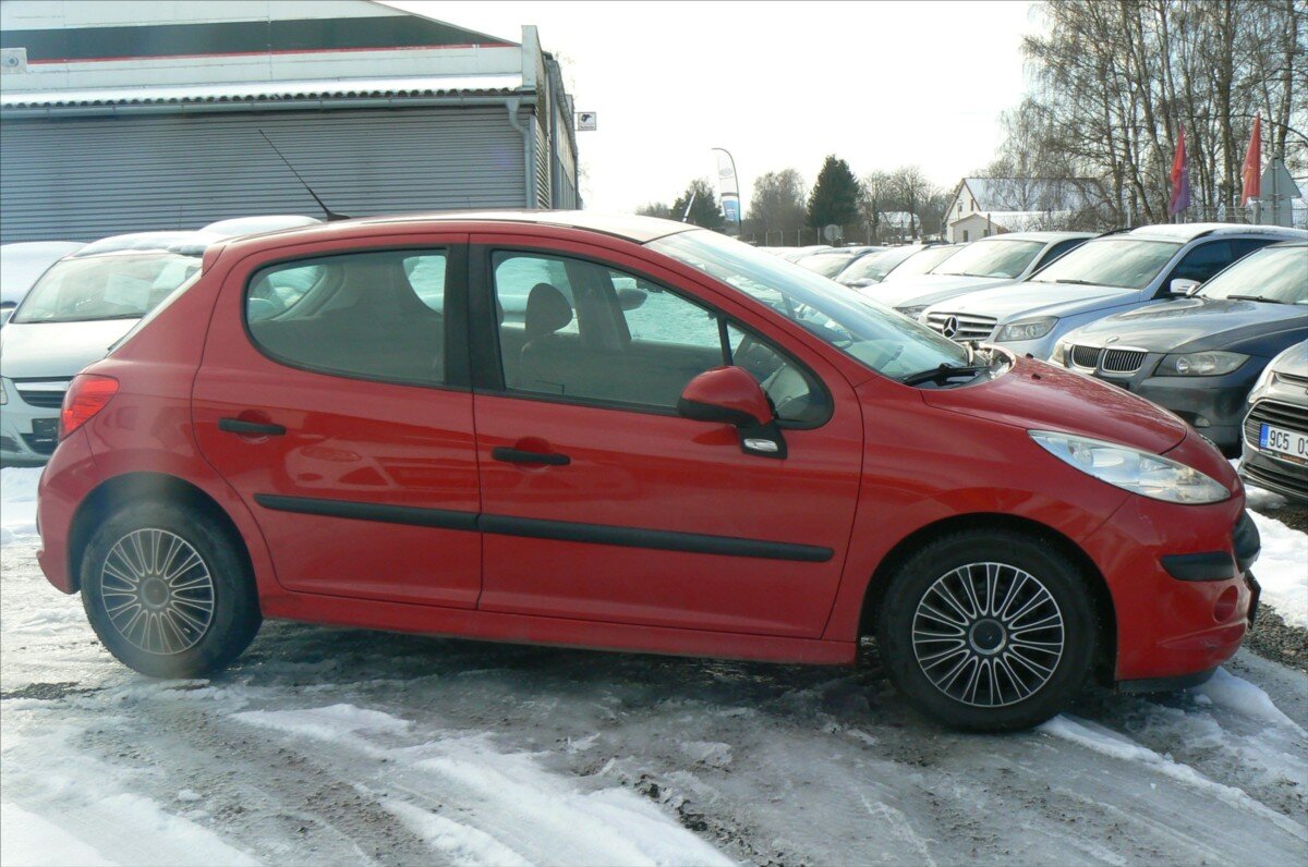 Peugeot 207 Hatchback 1,4 l 54 kw