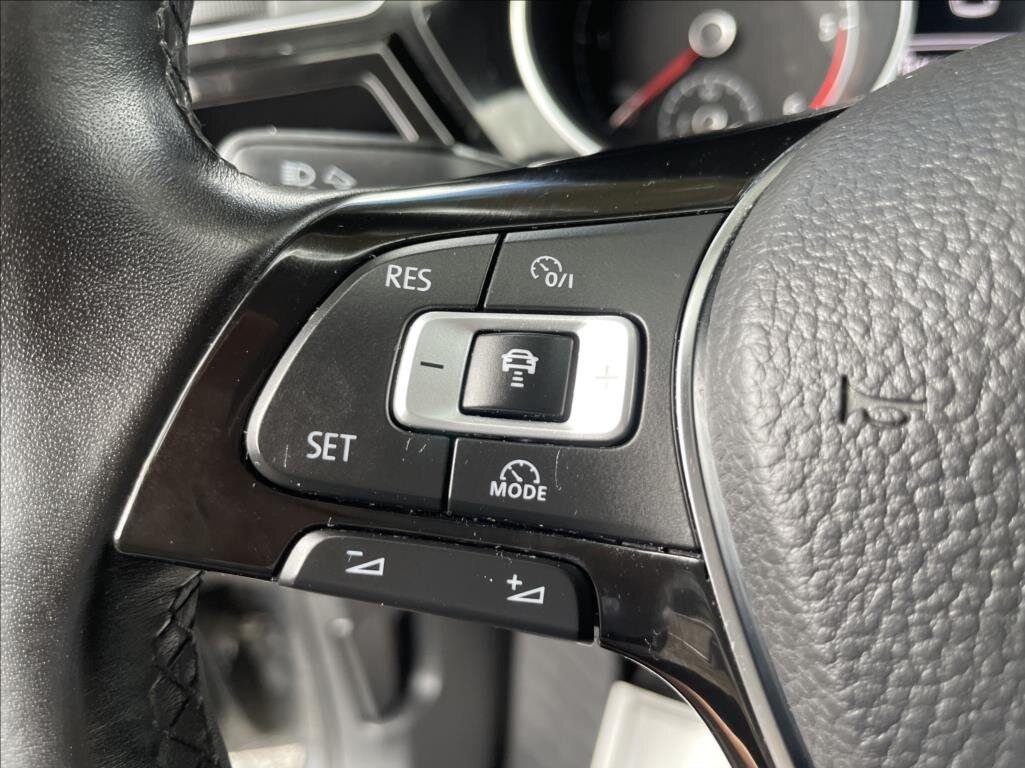 Volkswagen Touran MPV 2,0 l 110 kw