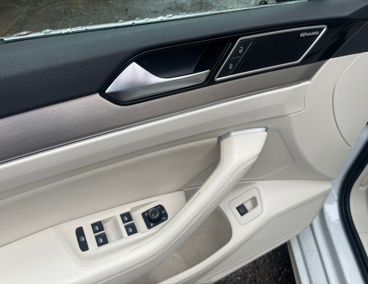 Volkswagen Passat 11