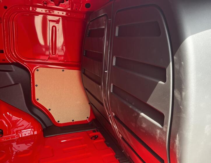 Ford Transit Courier 6