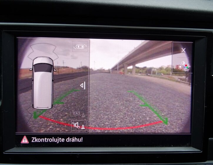 Volkswagen Transporter Skříň 2,0 l 110 kw