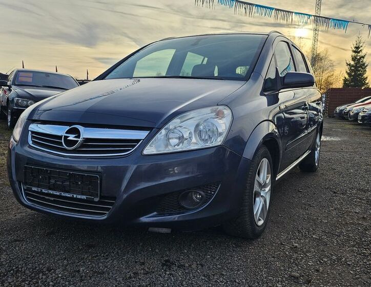 Opel Zafira 1