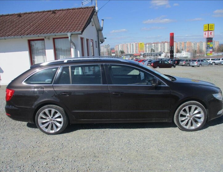 Škoda Superb Kombi 1,6 l 77 kw