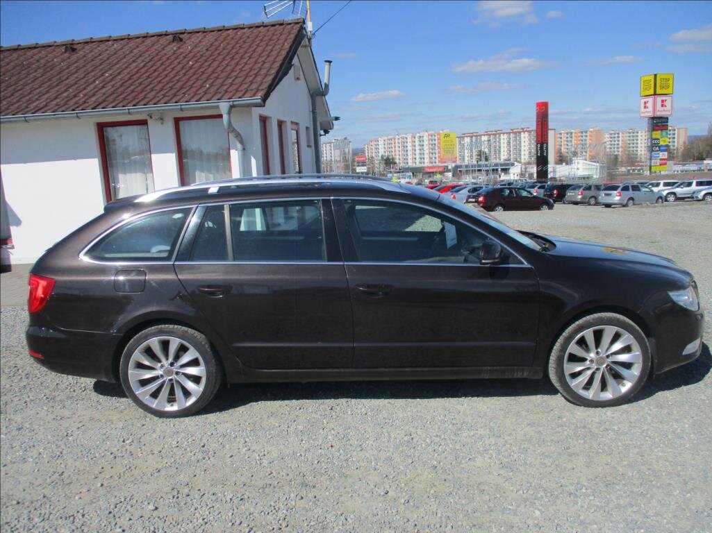 Škoda Superb Kombi 1,6 l 77 kw