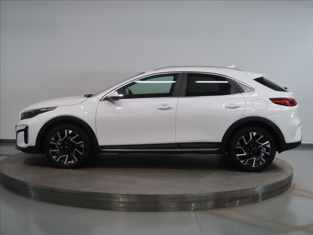KIA XCeed CUV / Crossover 1,5 l 103 kw