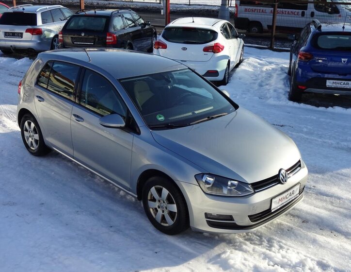 Volkswagen Golf Kombi 1,2 l 77 kw