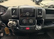 Peugeot Boxer Valník 2,2 l 96 kw