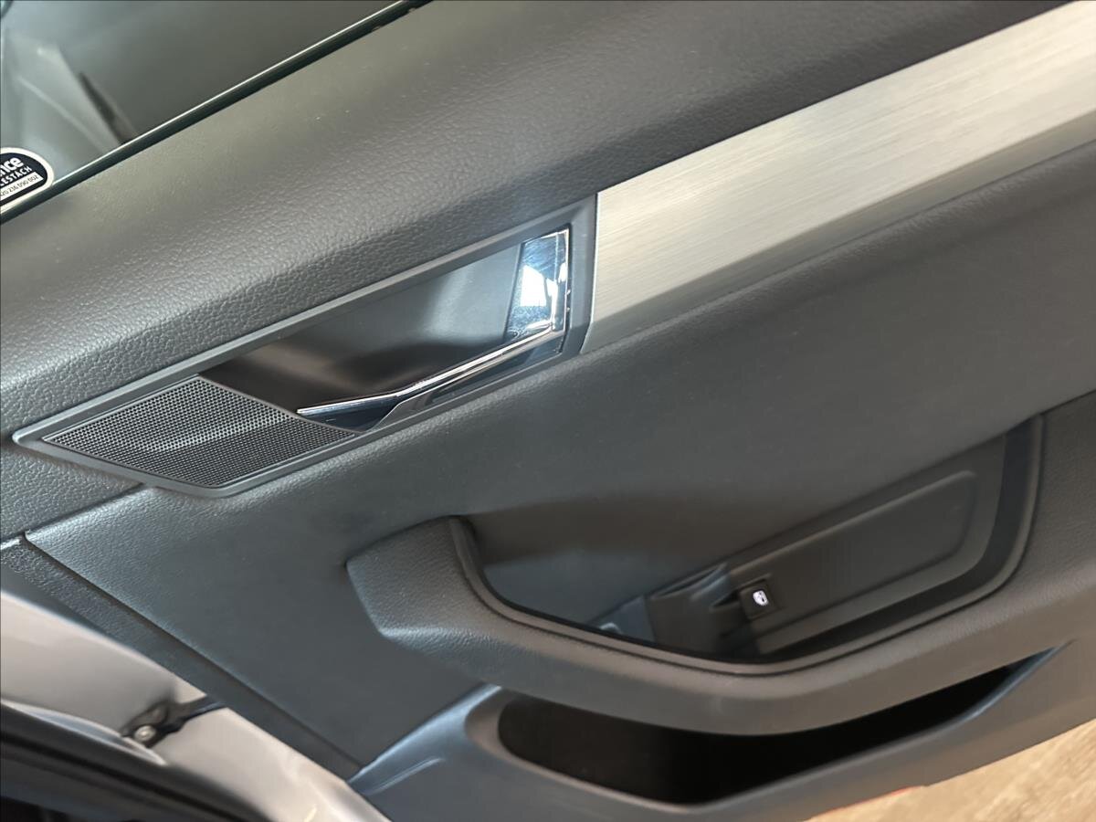 Škoda Superb Kombi 2,0 l 110 kw