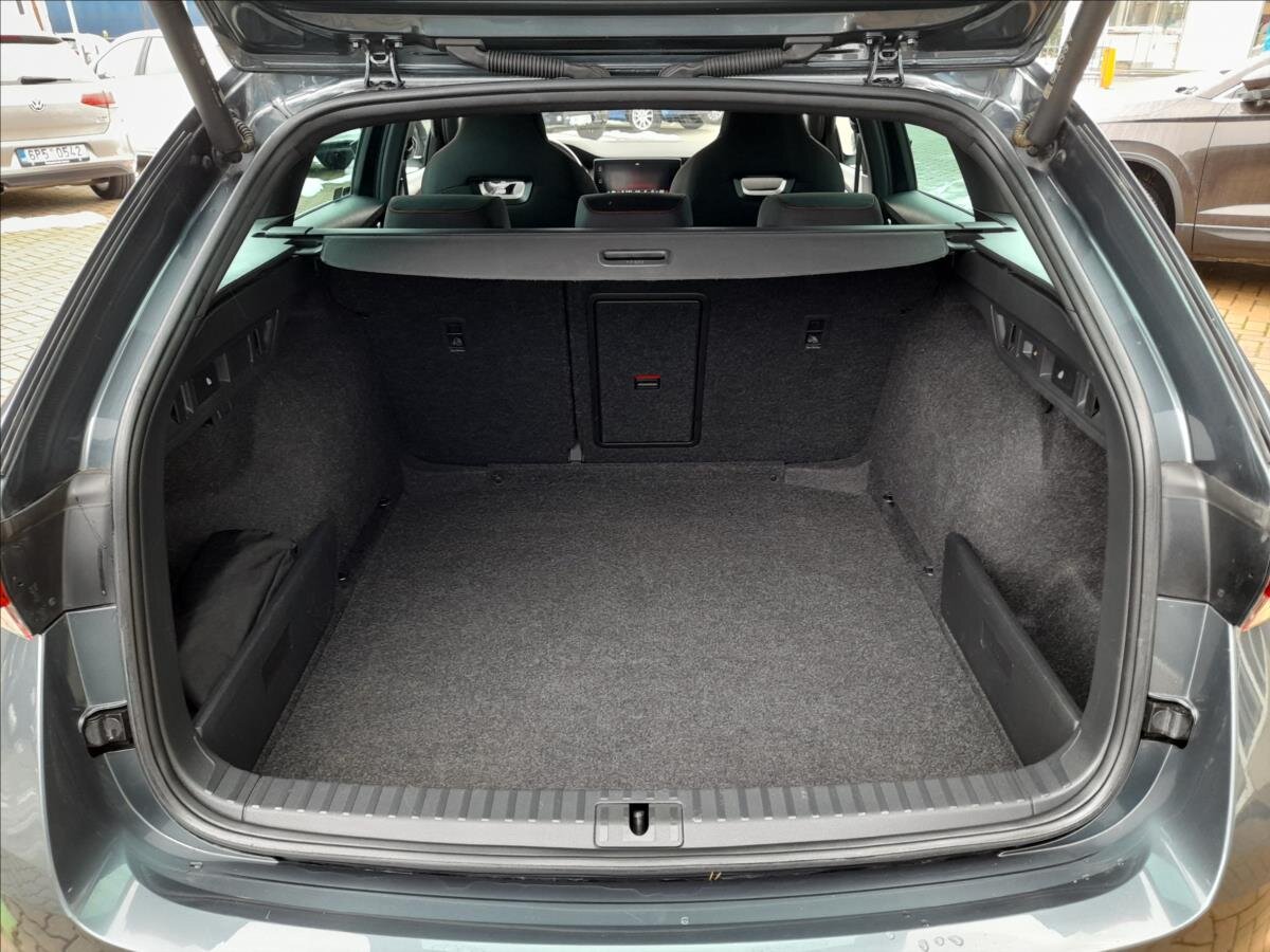 Škoda Octavia Kombi 2,0 l 180 kw