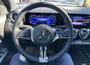 Mercedes-Benz EQA 11