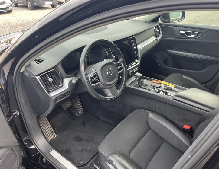 Volvo V60 11