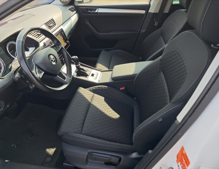 Škoda Superb Liftback 2,0 l 110 kw