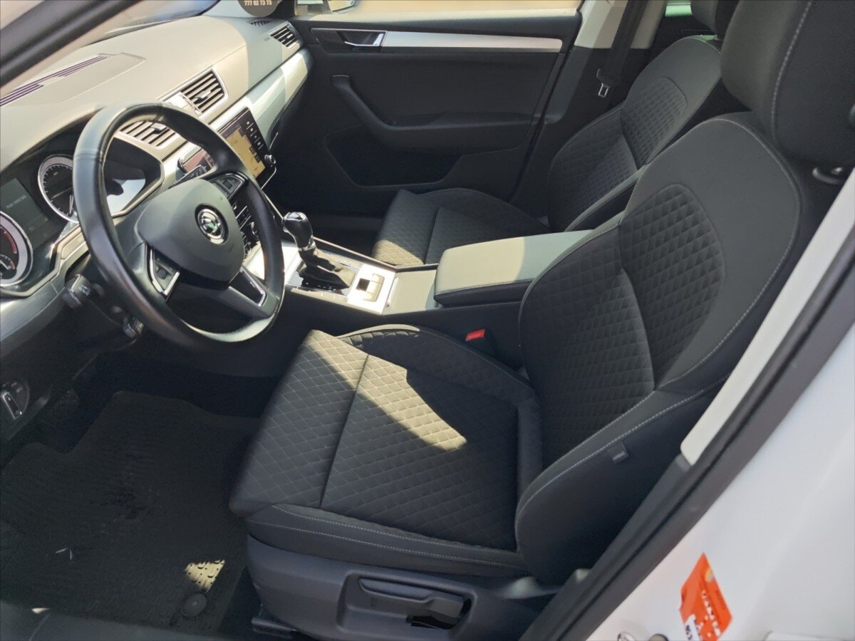 Škoda Superb Liftback 2,0 l 110 kw