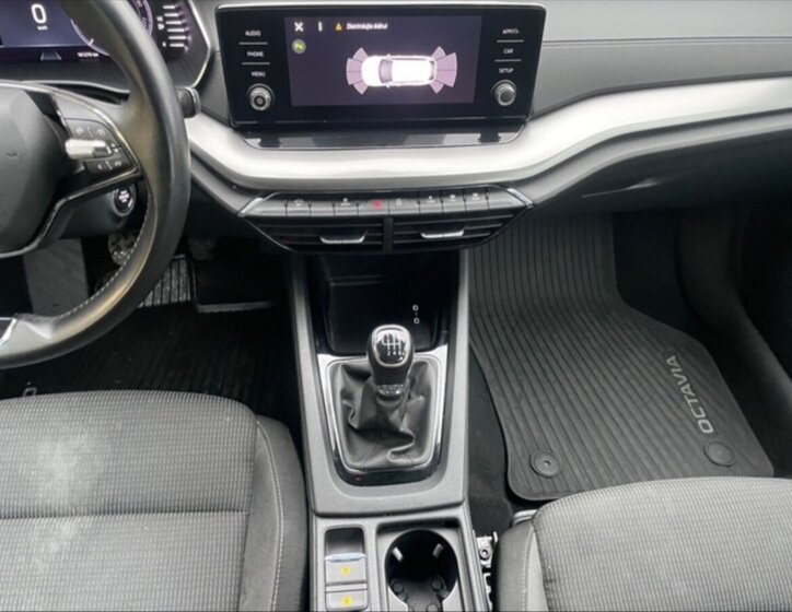 Škoda Octavia 10