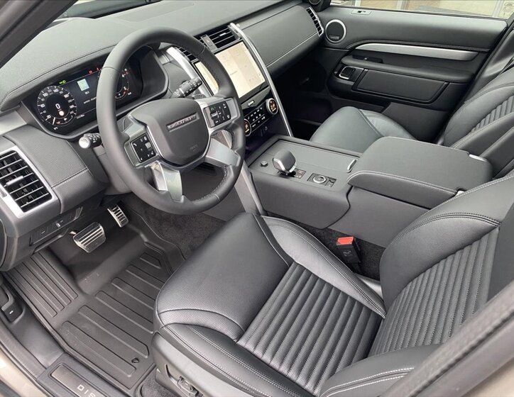 Land Rover Discovery 11